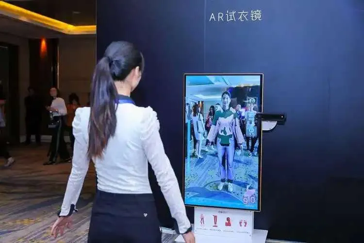 Ai smart fitting mirror with VR tryon and Ai technology integrated for smart fashion industry